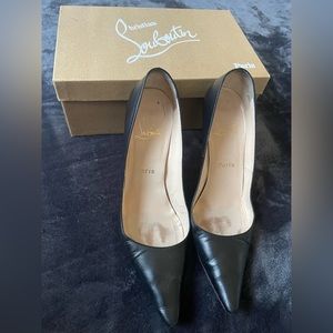 Used Christian Louboutin new Decoltissimo black patent leather pumps